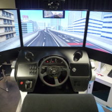 N大学研究用ドライビングシミュレーター