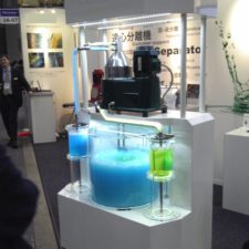 遠心分離機展示什器