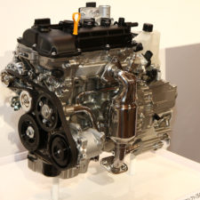 軽自動車エンジン展示