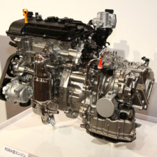 軽自動車エンジン展示