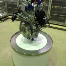軽自動車エンジン展示
