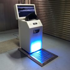 メーター展示什器