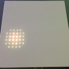 モック面上流れLED